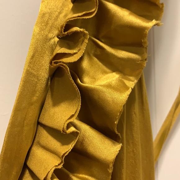 BCBG Halter Top - Picture 4 of 7